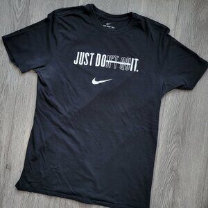 Black Nike "Just Don't Quit" Athletic Cut Dri-fit T-shirt, size L